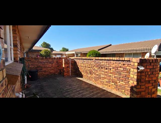 2 BEDROOM PROPERTY TO RENT IN NORTON PARK